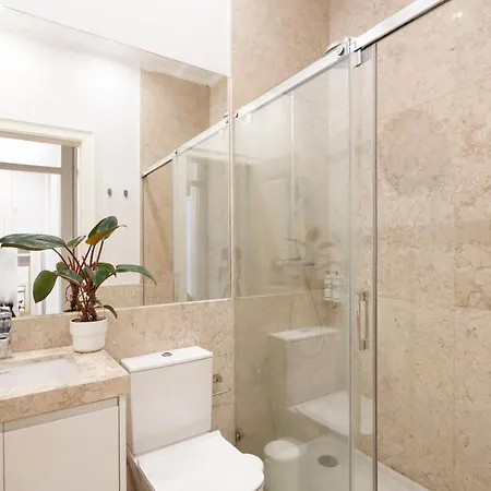 Modern In The Heart Of Chiado Lissabon