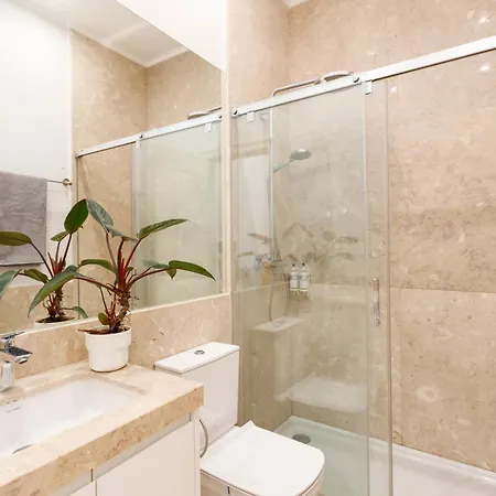 Modern In The Heart Of Chiado * Lizbona