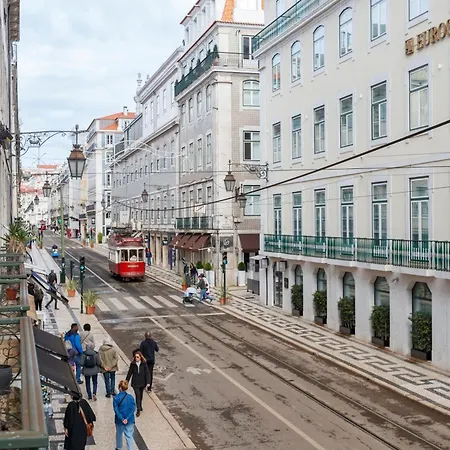 Apartment Modern In The Heart Of Chiado Lissabon
