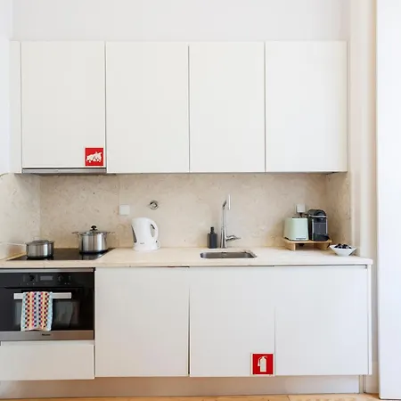 Apartament Modern In The Heart Of Chiado *