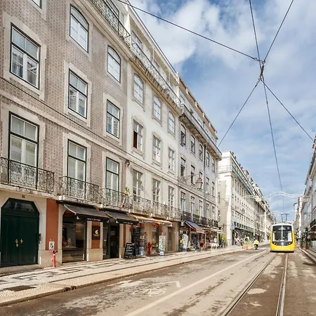 Modern In The Heart Of Chiado Lisboa