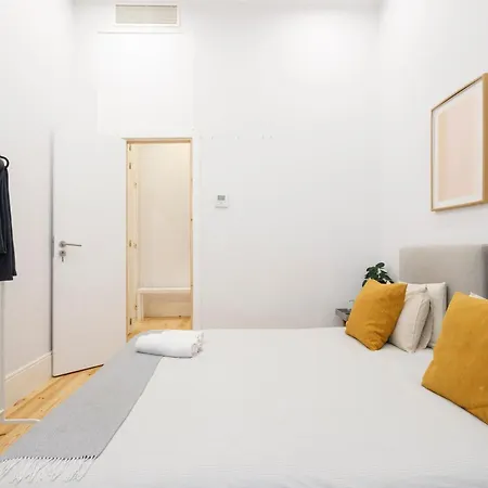 Apartment Modern In The Heart Of Chiado *